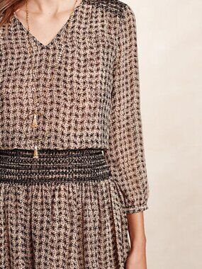 VANESSA VIRGINIA M Smocked Day Tripper Printed Dress Wrap Top Lined